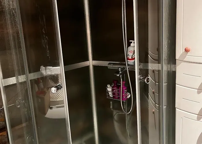 In By The Вилла *